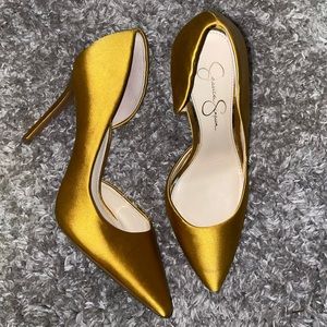 Jessica Simpson Mustard Yellow Pumps